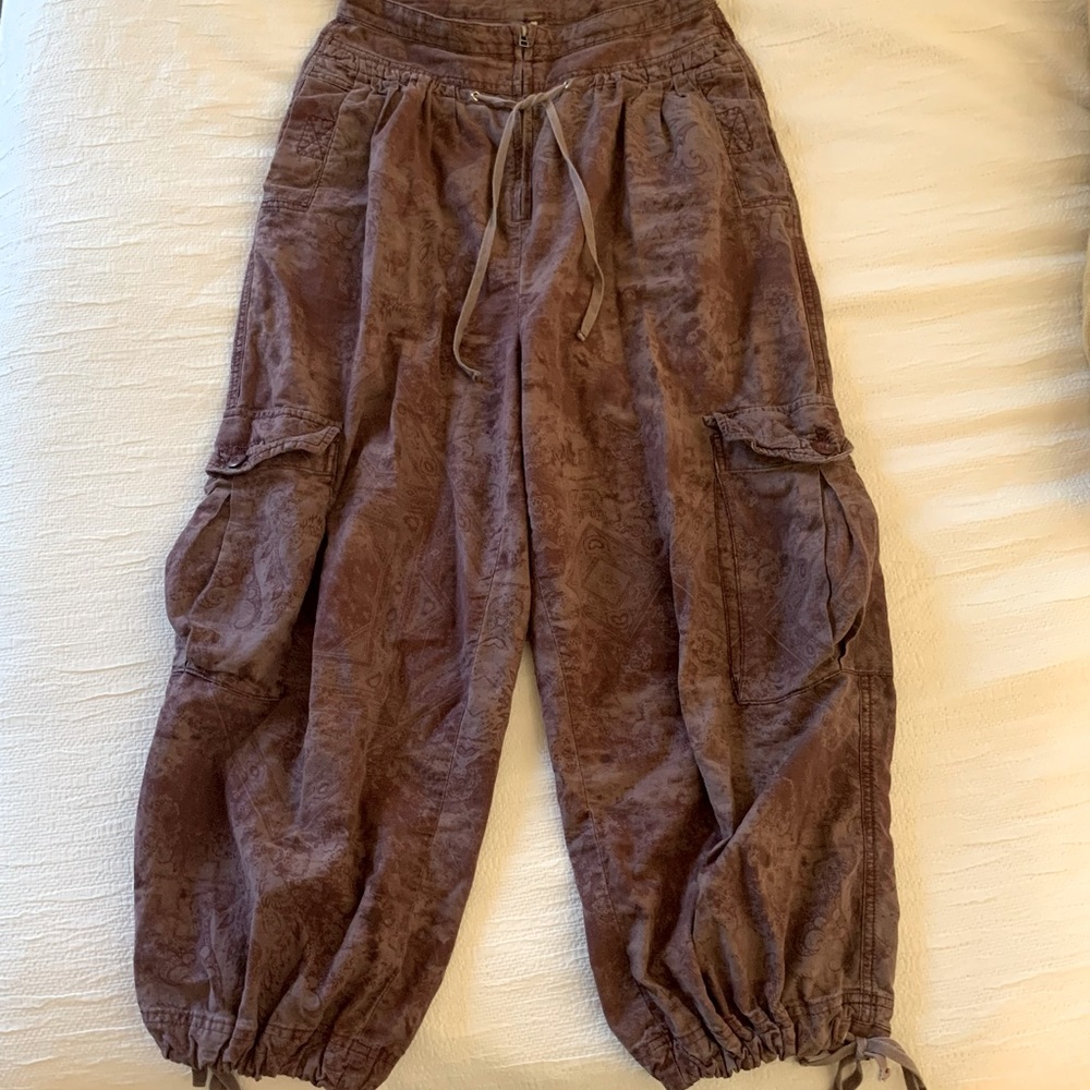 NEW FREE PEOPLE Fly Away Printed Parachute Pants